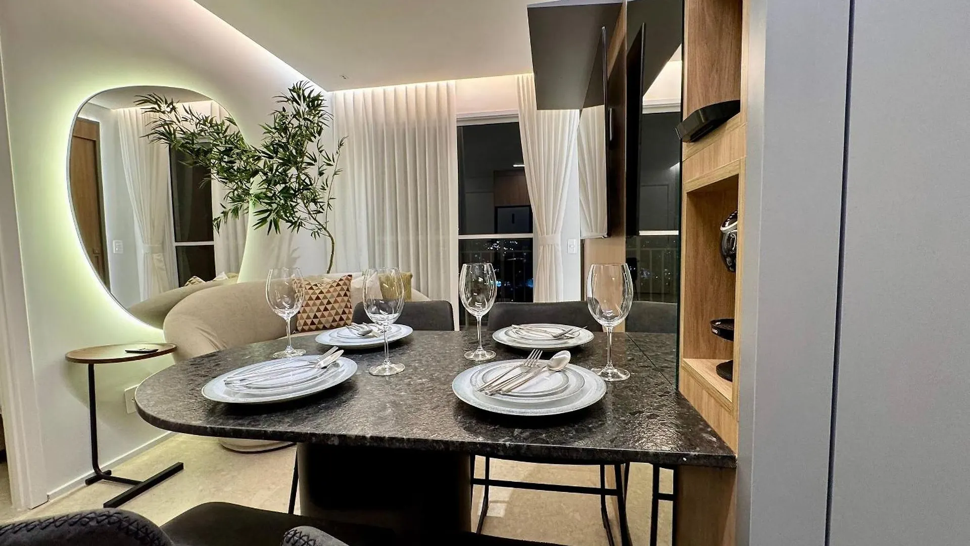 Ap 5 Estrelas Em Localizacao Nobre De Moema Sao Paulo Apartment